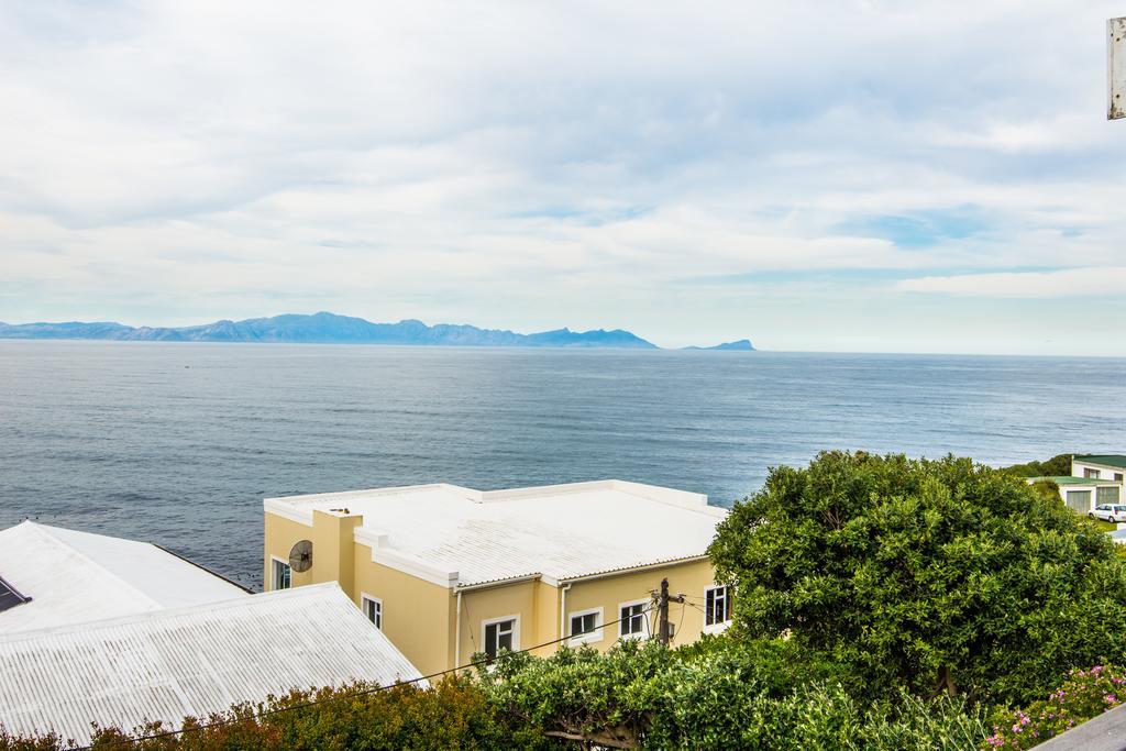 Quarterdeck Holiday Apartment Кейптаун Екстериор снимка